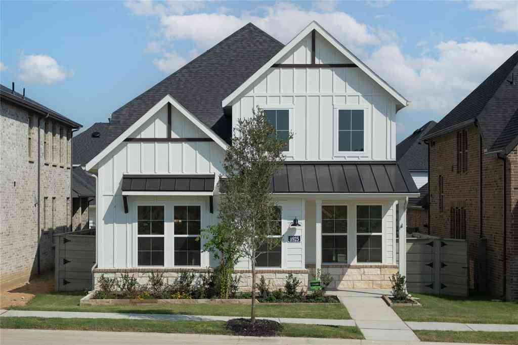 Homes For Sale - 8925 Acorn Avenue<br/> Denton County, Justin, TX 76247