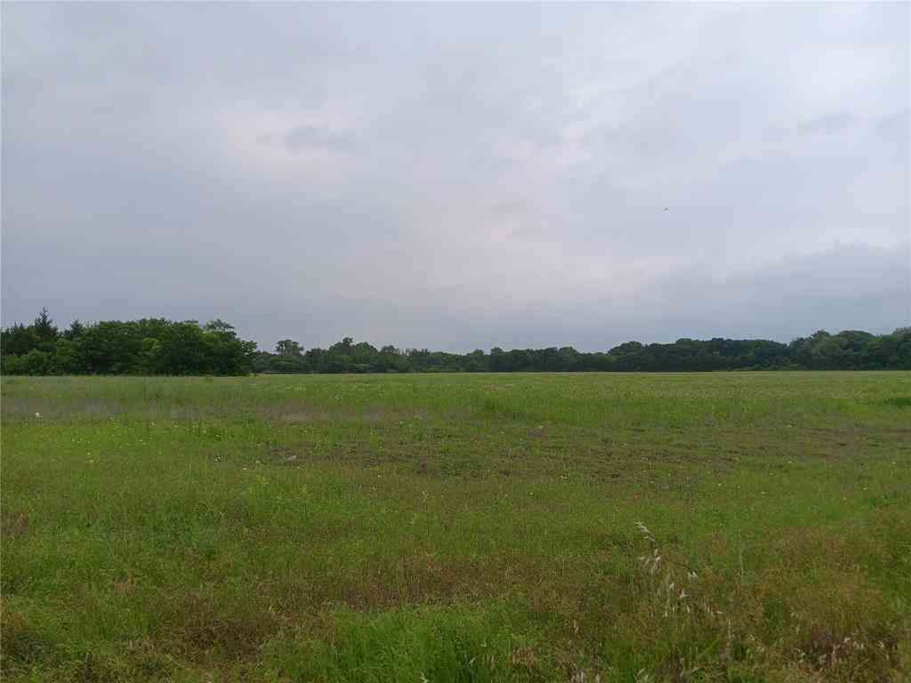 Vacant Land For Sale - 1400 W Wintergreen Road<br/> Lancaster, TX 75134