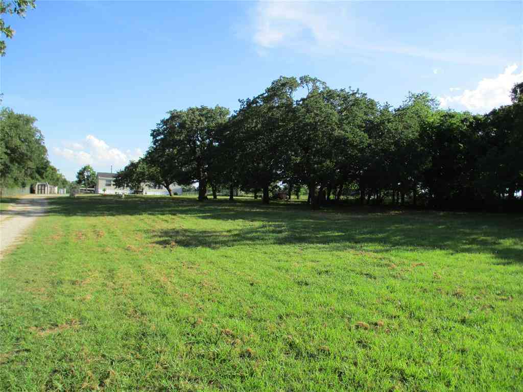 Homes For Sale - 214 County Road 3432<br/> Paradise, TX 76073