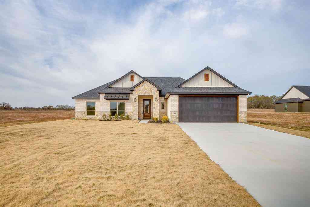 Homes For Sale - 213 Jimmy Lane<br/> Millsap, TX 76066
