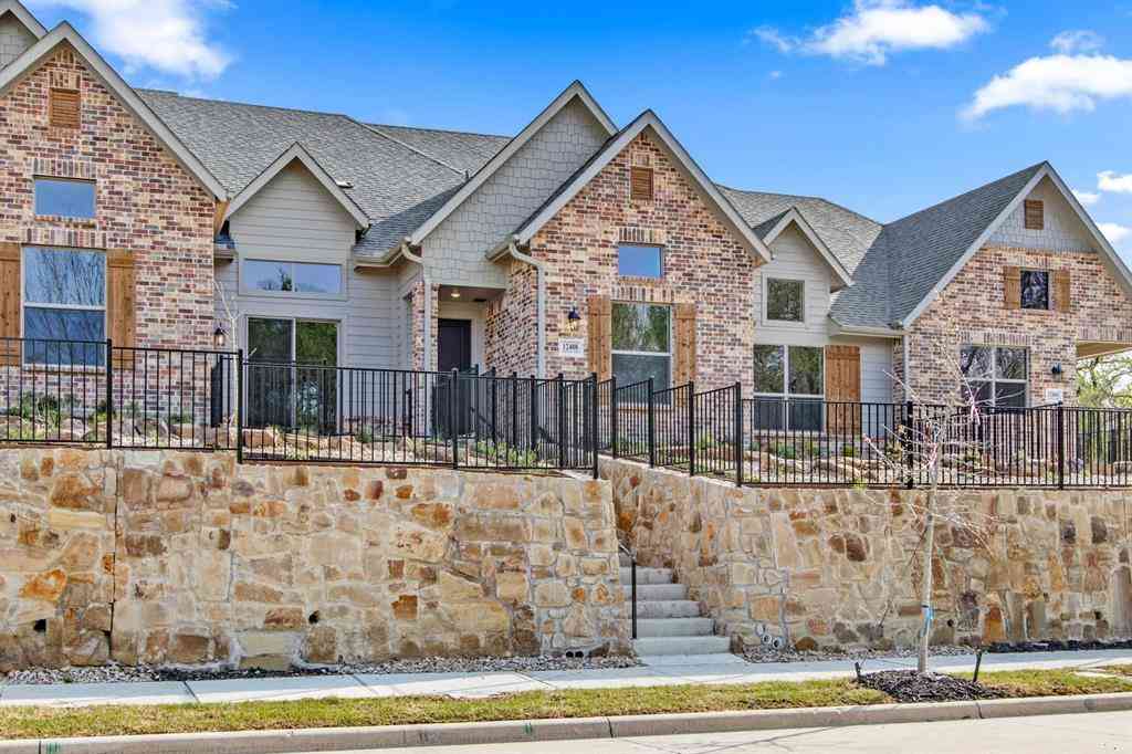 Townhouse For Sale - 12408 Audubon Trail<br/> Rowlett, TX 75089