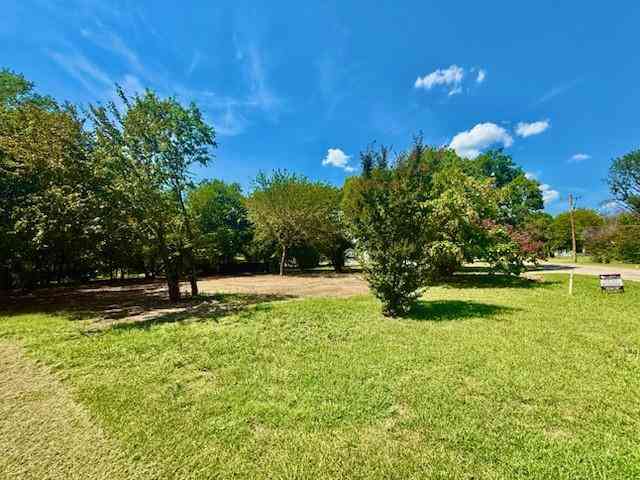 Vacant Land For Sale - 104 S Lamar Street<br/> Tioga, TX 76271