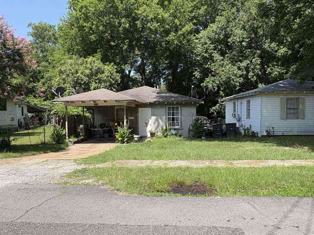 Homes For Sale - 6020 Henderson Avenue<br/> Shreveport, LA 71106