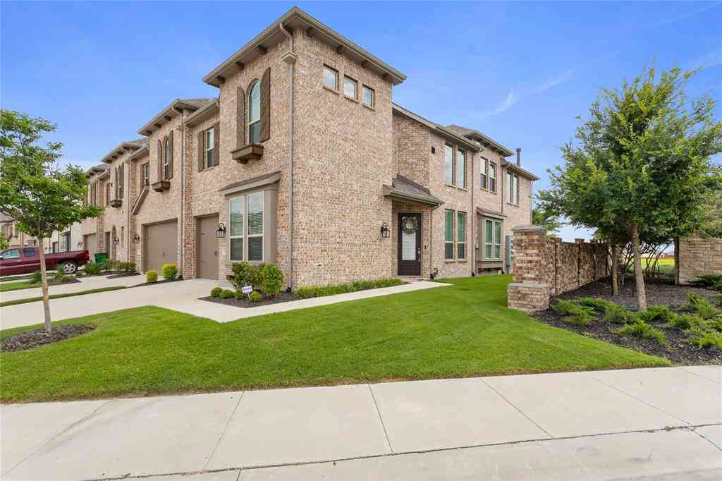 Townhouse For Sale - 1153 Queensdown Way<br/> Forney, TX 75126