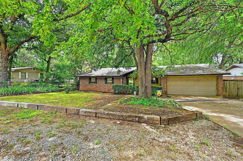 Homes For Sale - 164 Ash Drive<br/> Denison, TX 75020