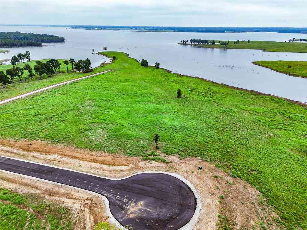 Vacant Land For Sale - 204 Lakeshore Lane<br/> Windom, TX 75492