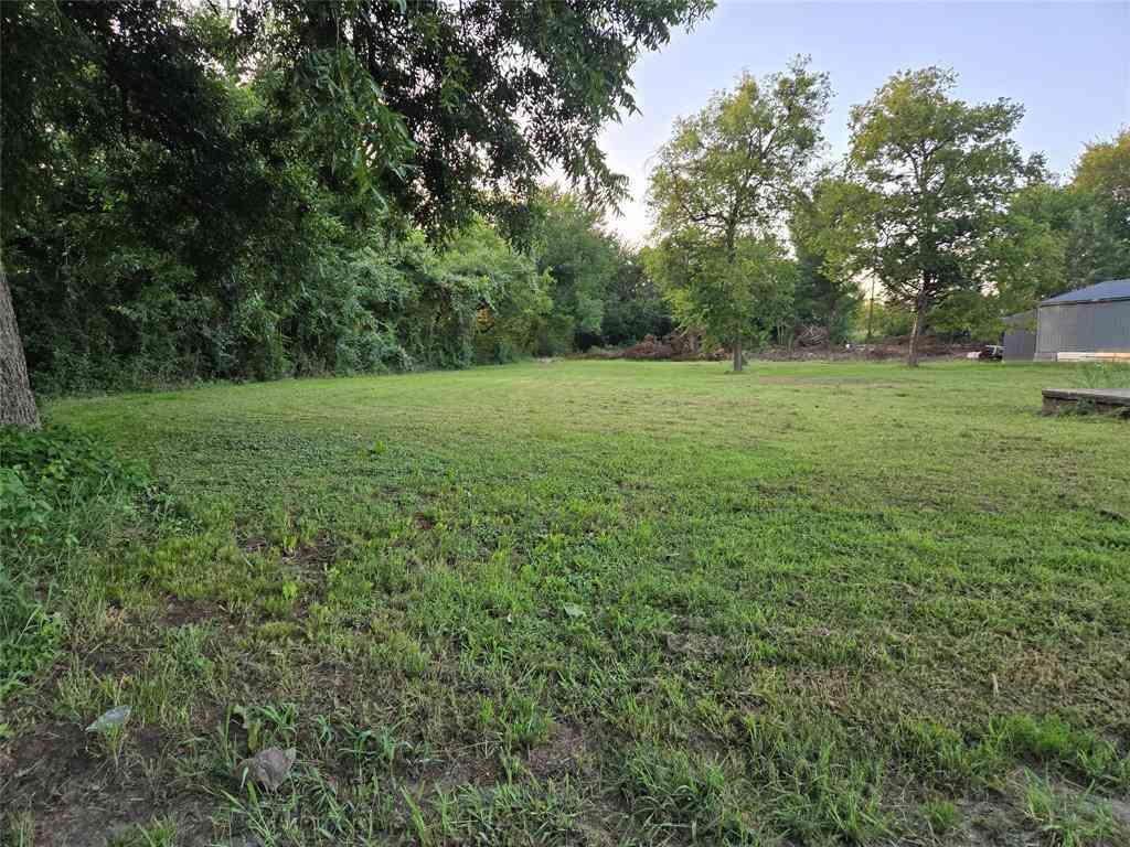 Vacant Land For Sale - 750 W 9th Avenue<br/> Corsicana, TX 75110