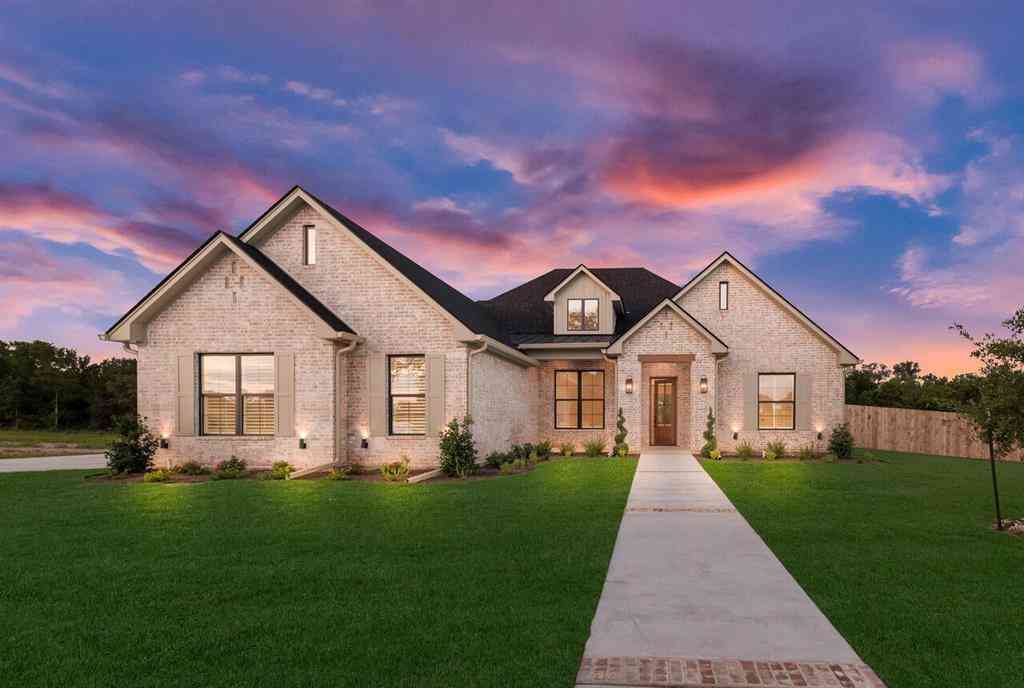 Homes For Sale - 8005 Bee Cave Road<br/> Mclennan County, China Spring, TX 76633