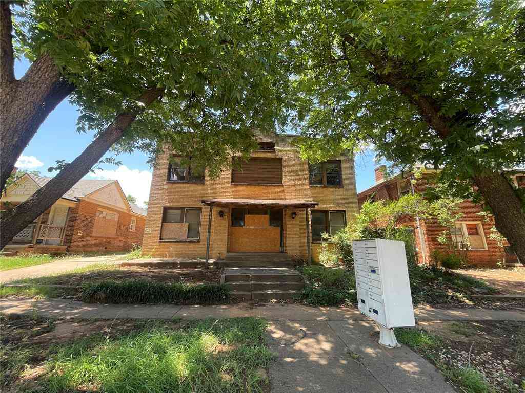 Apartment For Sale - 702 Warford Street<br/> Wichita Falls, TX 76301