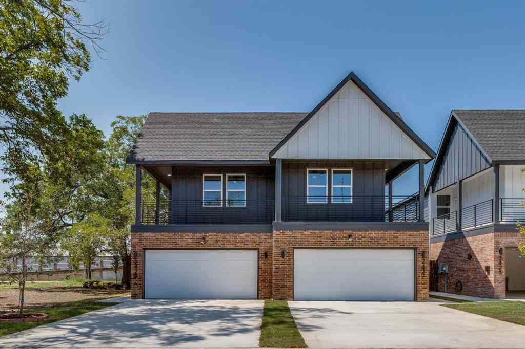 Homes For Sale - 2427 Merlin Street<br/> Dallas, TX 75215