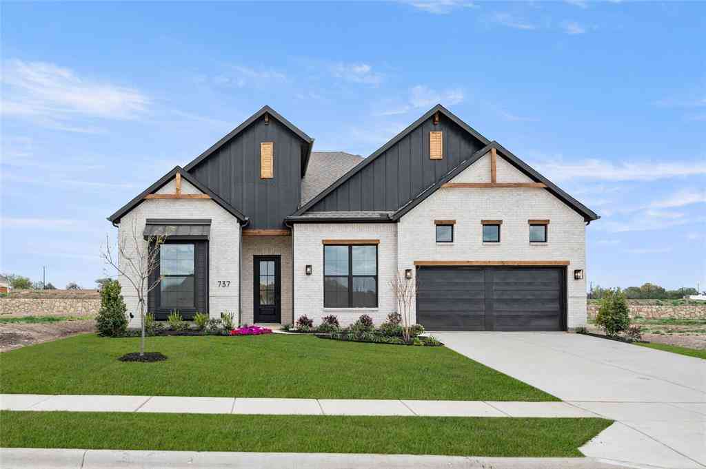 Homes For Sale - 737 Meridian Drive<br/> Aledo, TX 76008
