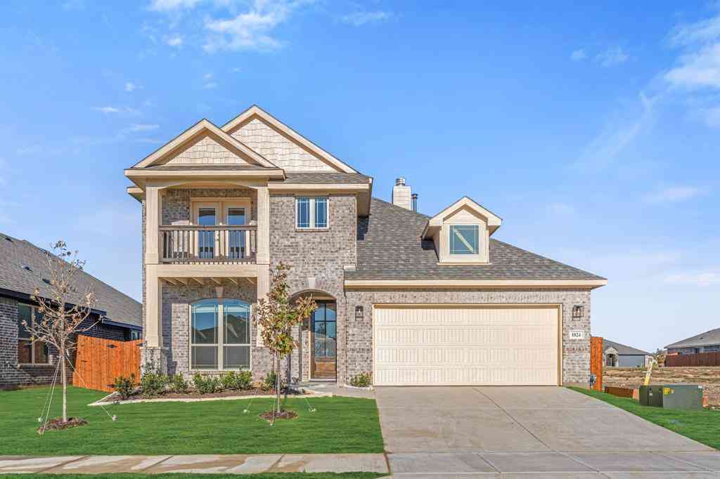Homes For Sale - 1024 River Oaks Drive<br/> Godley, TX 76044
