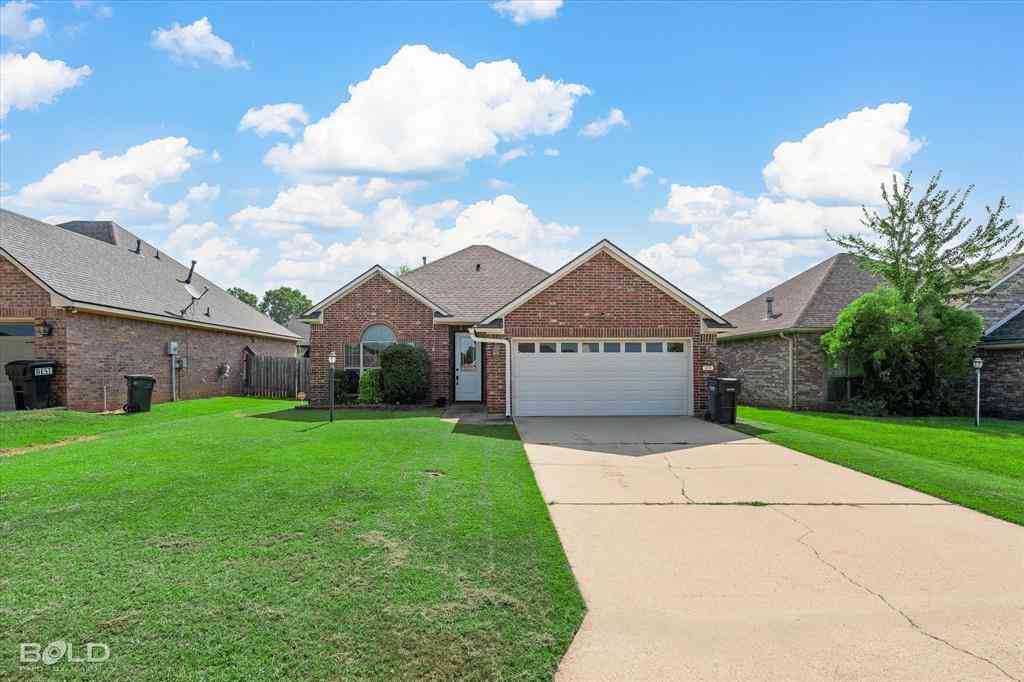 Homes For Sale - 403 Blackwood Circle<br/> Haughton, LA 71037