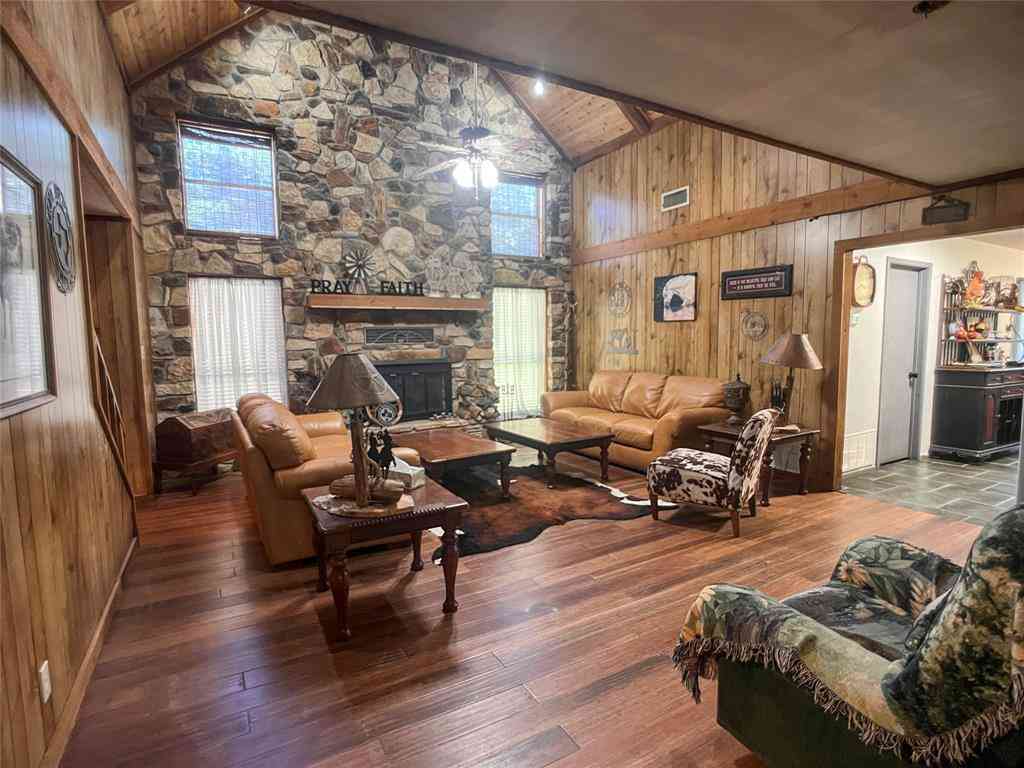 Homes For Sale - 107 Private Road 21055<br/> Whitney, TX 76692