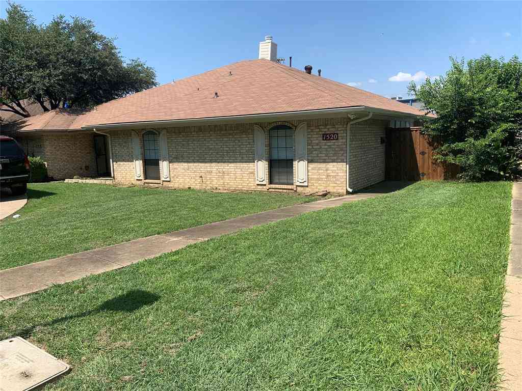 Multifamily For Rent - 1520 Parkside Drive<br/> Carrollton, TX 75006