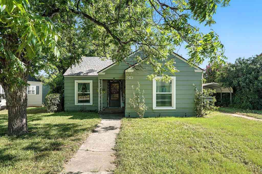 Homes For Sale - 203 Miami Street<br/> Coleman County, Coleman, TX 76834