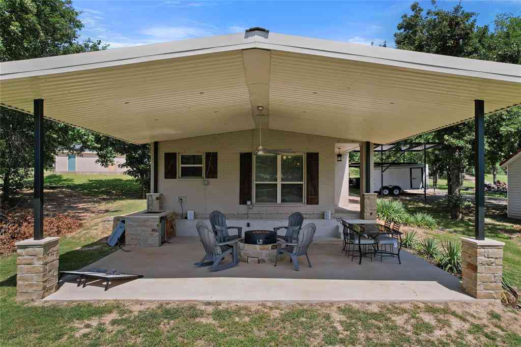 Homes For Sale - 222 Knights Circle<br/> Streetman, TX 75859