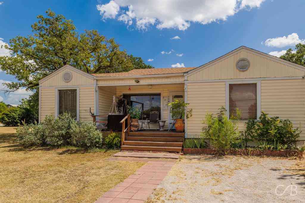Homes For Sale - 1406 W Commerce Street<br/> Eastland County, Eastland, TX 76448