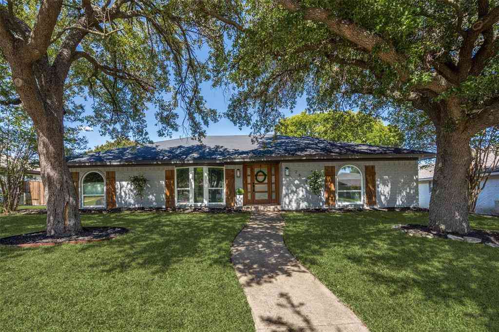 Homes For Sale - 2625 Mollimar Drive<br/> Plano, TX 75075