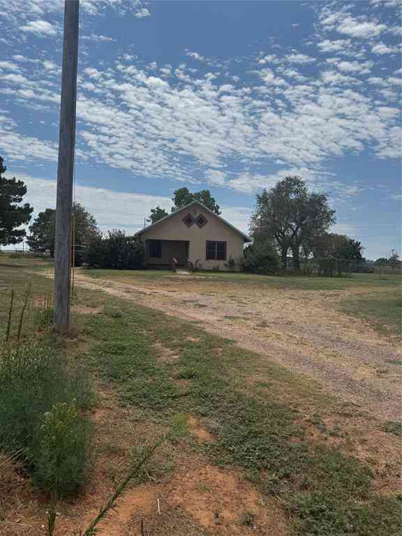 Homes For Sale - 1516 S 8 Street<br/> Hardeman County, Chillicothe, TX 79225