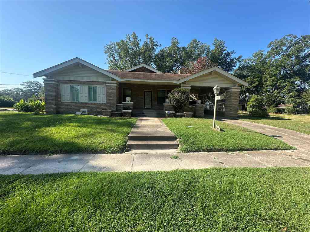 Homes For Sale - 2276 Main Street<br/> Haynesville, LA 71038