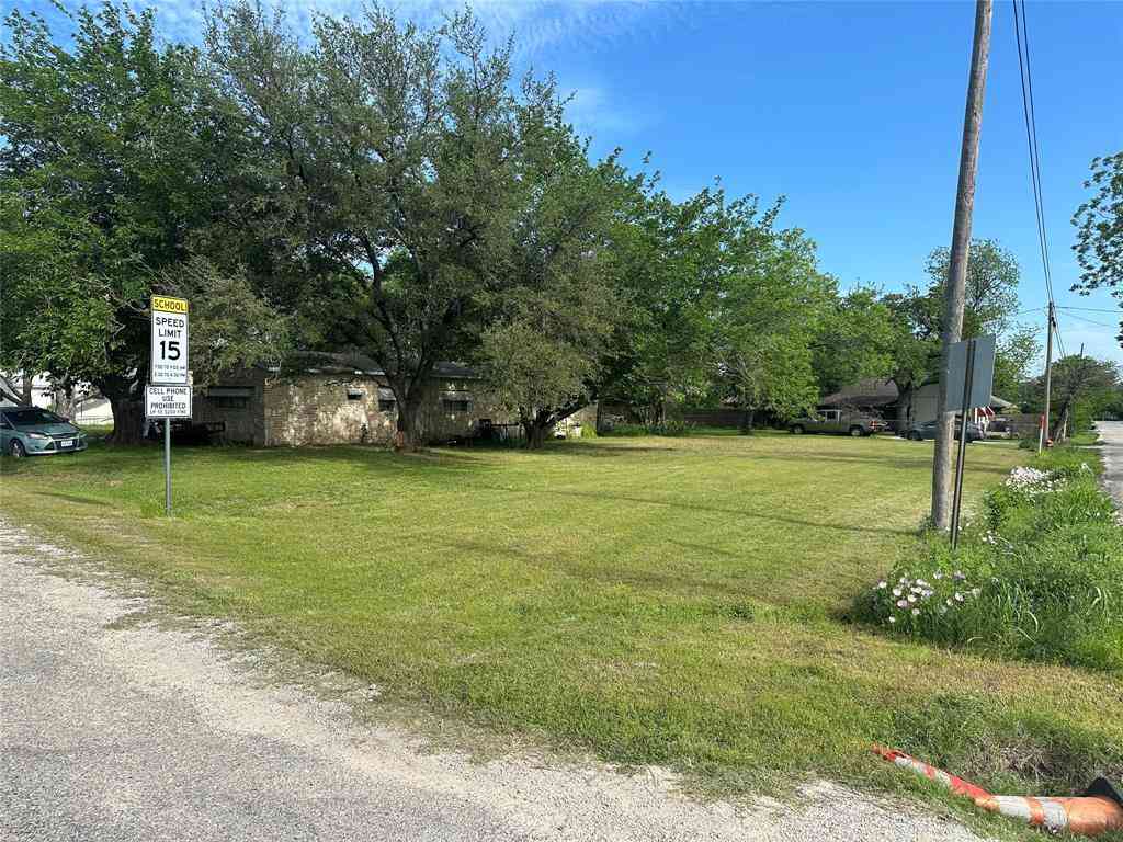 Vacant Land For Sale - 100 & 102 S Oak Lane<br/> Tolar, TX 76476