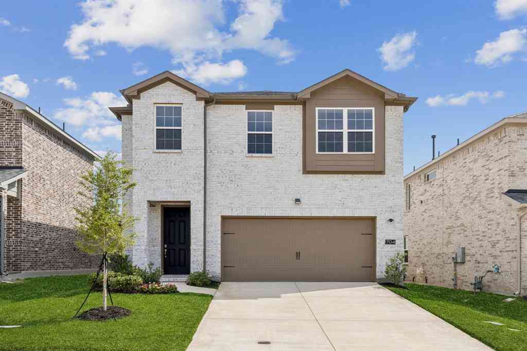Homes For Sale - 704 Santa Lucia Drive<br/> Anna, TX 75409
