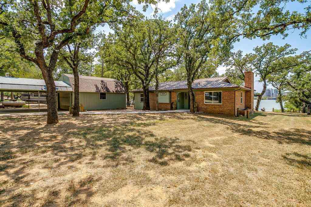 Homes For Sale - 176 Kennon Circle<br/> Palo Pinto, TX 76484