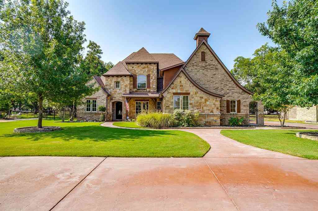 Homes For Sale - 6251 Paper Shell Way<br/> Fort Worth, TX 76179