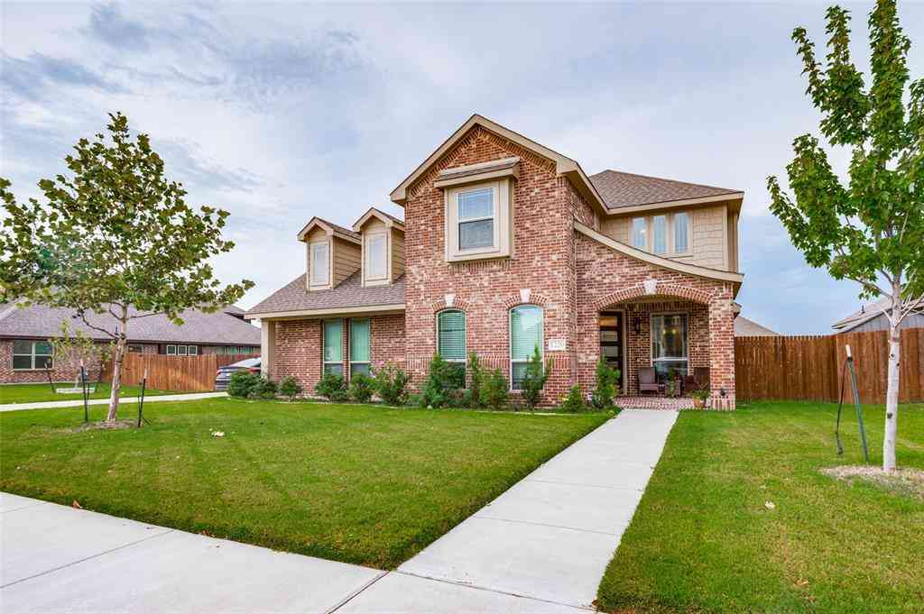 Homes For Sale - 1220 Richard Pittmon Drive<br/> Dallas County, DeSoto, TX 75115