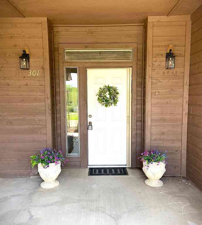 Condo For Sale - 27101 Meadowmore Court<br/> Whitney, TX 76692