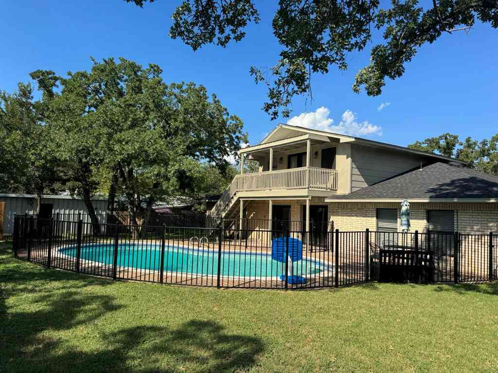 Homes For Sale - 703 San Jacinto Street<br/> Palo Pinto County, Mineral Wells, TX 76067