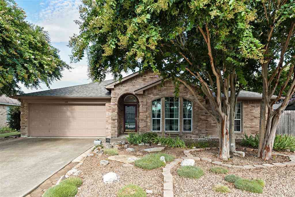 Homes For Sale - 100 Jennings Drive<br/> Ellis County, Waxahachie, TX 75165