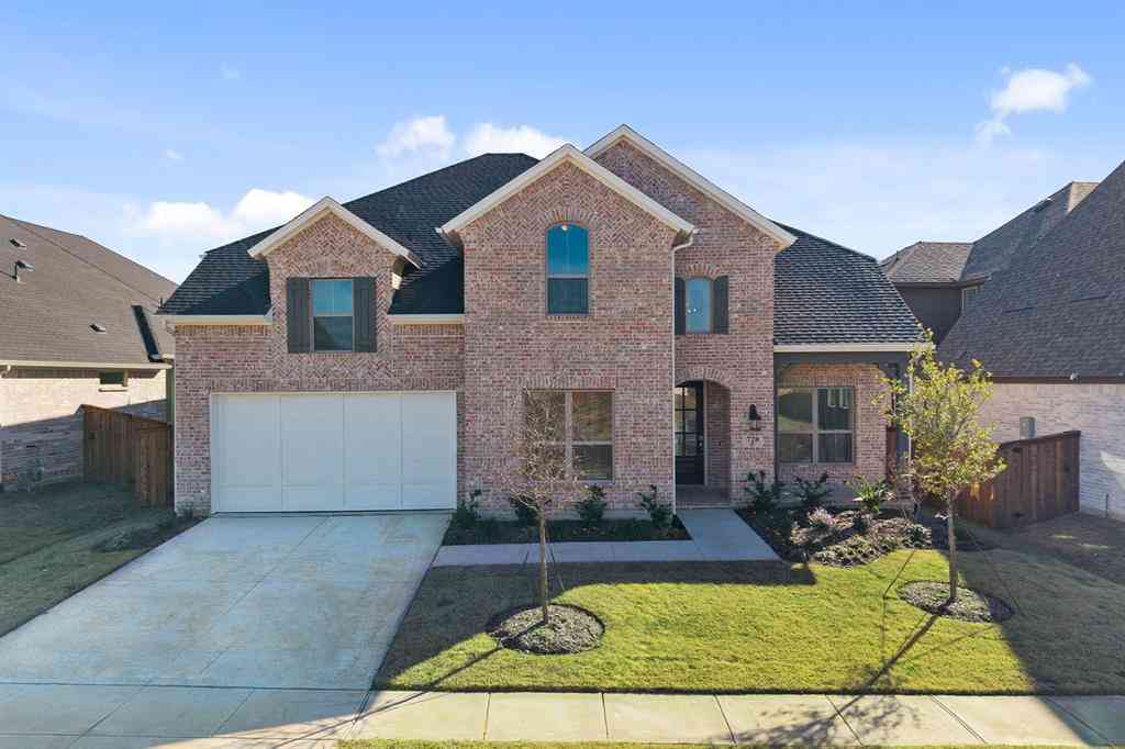 Homes For Sale - 728 Bridle Path<br/> Aubrey, TX 76227