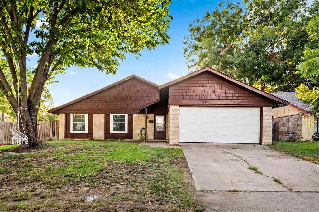 Homes For Sale - 2837 Corrida Court<br/> Dallas County, Grand Prairie, TX 75052