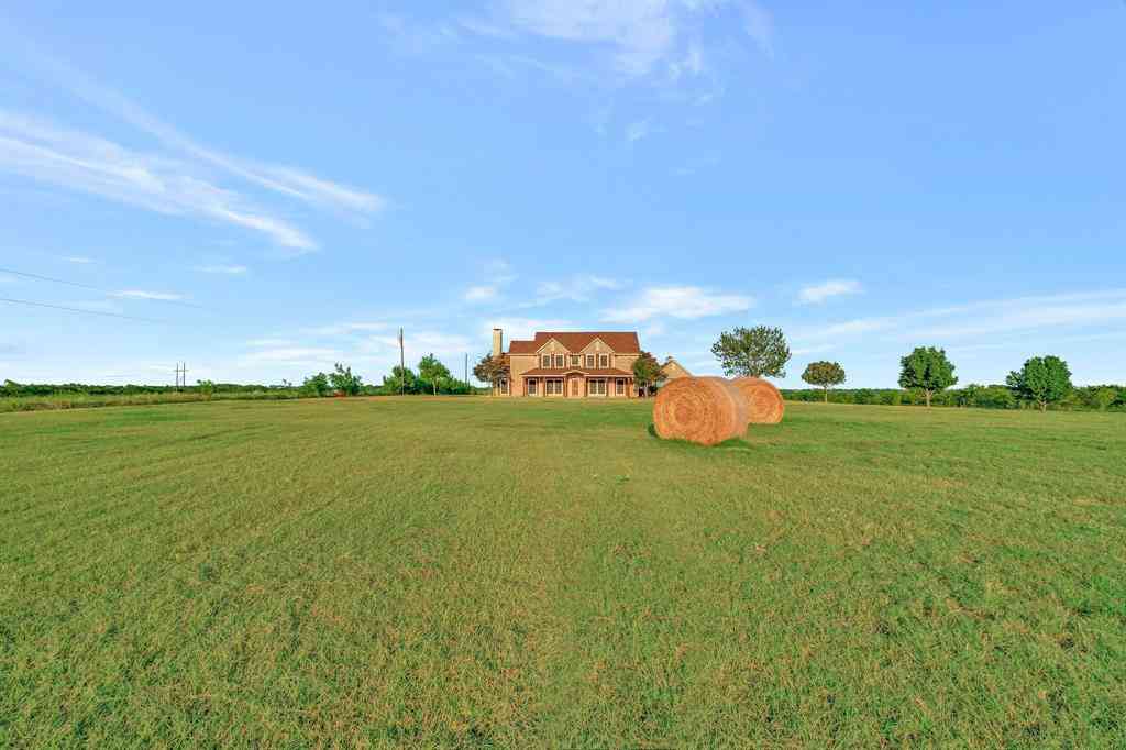 Homes For Sale - 1810 Longbranch Road<br/> Ellis County, Waxahachie, TX 76065