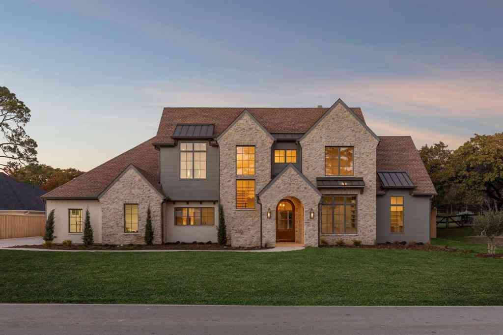 Homes For Sale - 510 Bandit Trail<br/> Colleyville, TX 76034