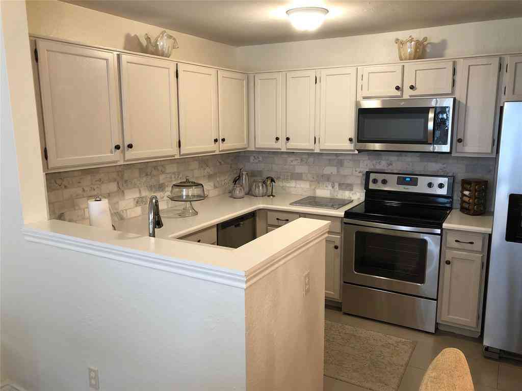 Condo For Sale - 6108 Abrams Road #613<br/> Dallas, TX 75231
