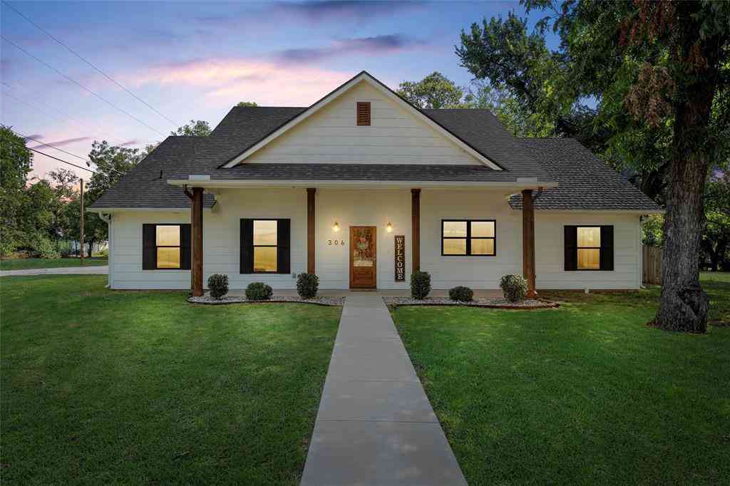Homes For Sale - 306 Eagle Drive<br/> Mclennan County, Eddy, TX 76524