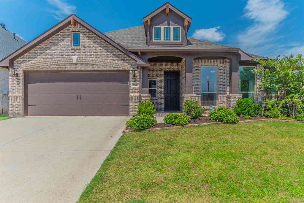 Homes For Sale - 8800 Conroe Drive<br/> Denton, TX 76226