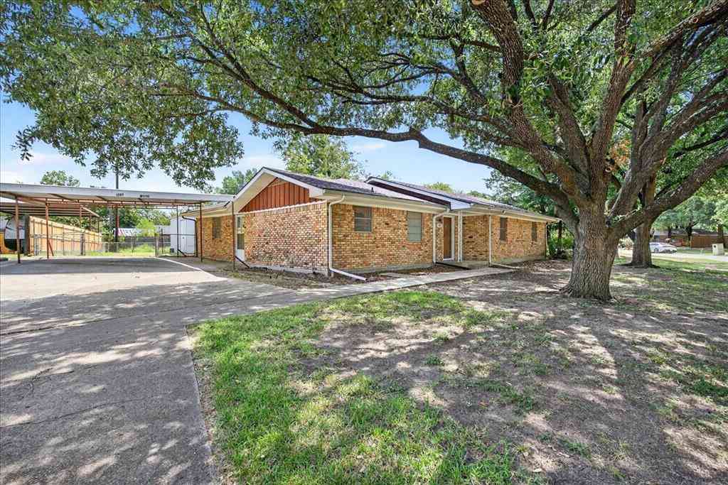 Homes For Sale - 1207 Royal Drive<br/> Kaufman, TX 75142