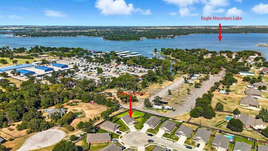 Homes For Sale - 1404 Beach Drive<br/> Azle, TX 76020