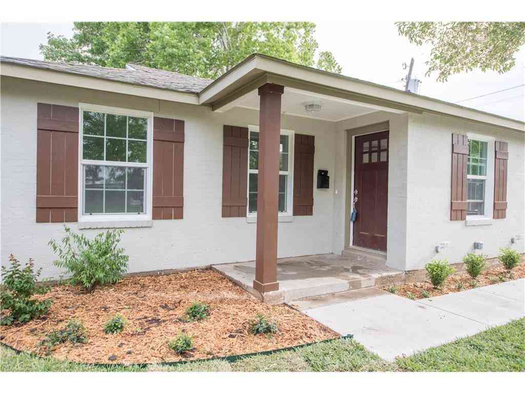 Homes For Rent - 3553 Mission Street<br/> Fort Worth, TX 76109
