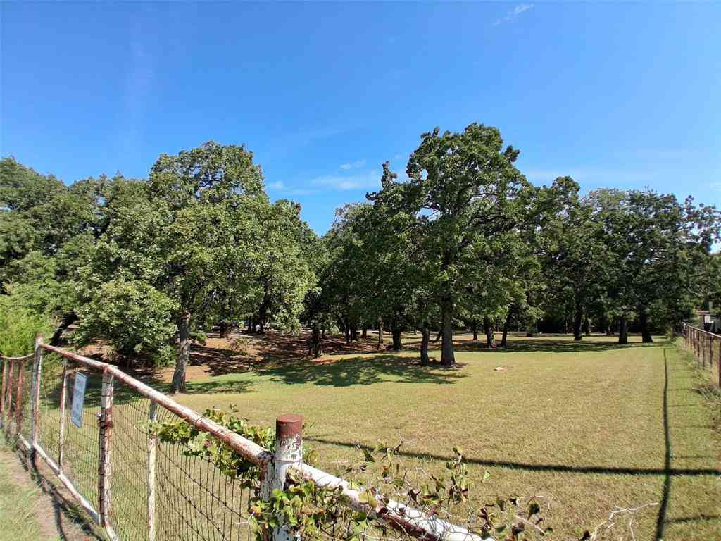Vacant Land For Sale - 5601 Cedar Oaks Road<br/> Grandview, TX 76050