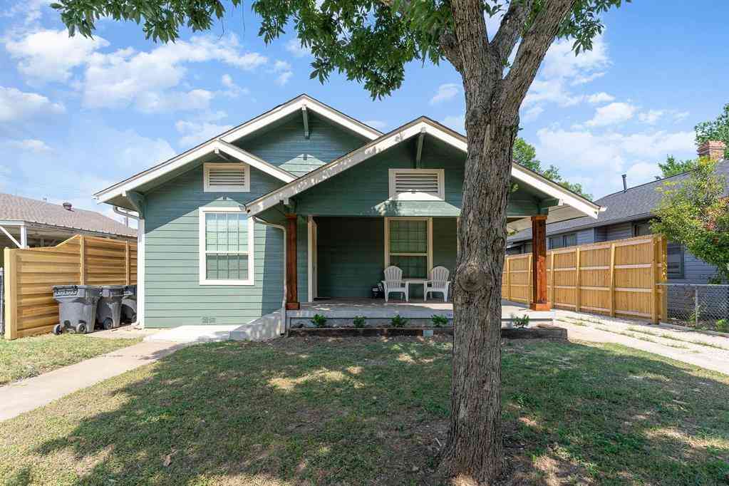 Homes For Rent - 1030 N Bishop Avenue #UNIT B<br/> Dallas, TX 75208