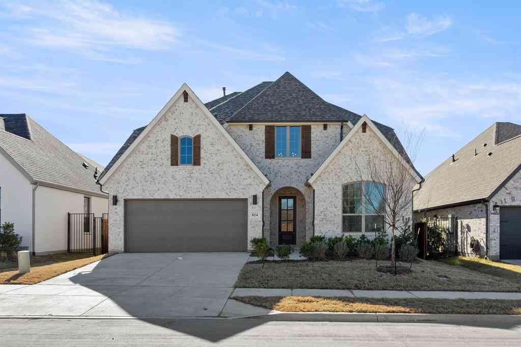 Homes For Sale - 814 Stoney Bridge Way<br/> Lavon, TX 75166