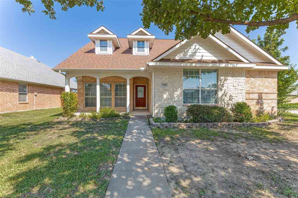 Homes For Sale - 6100 Huntington Drive<br/> Haltom City, TX 76137