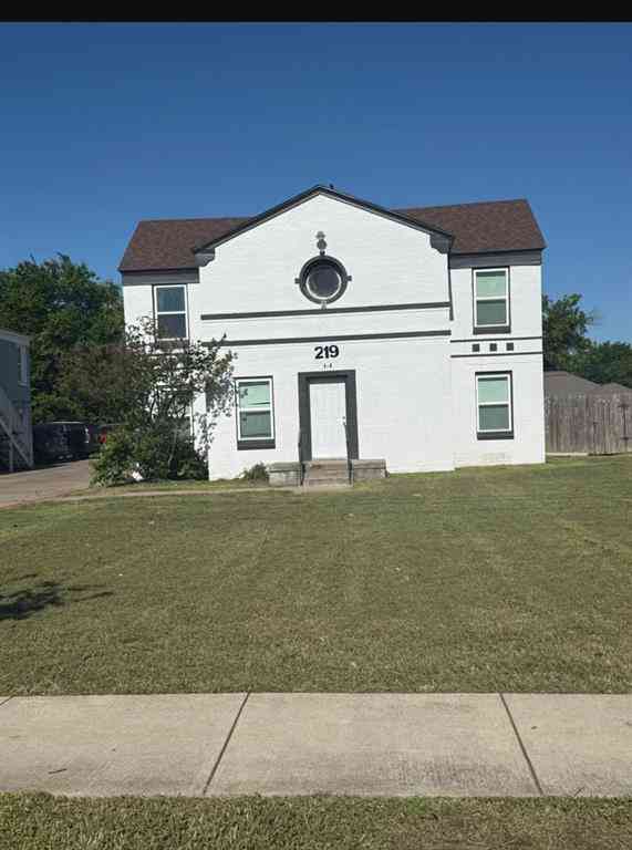 Multifamily For Rent - 219 SE 13th #4<br/> Grand Prairie, TX 75051