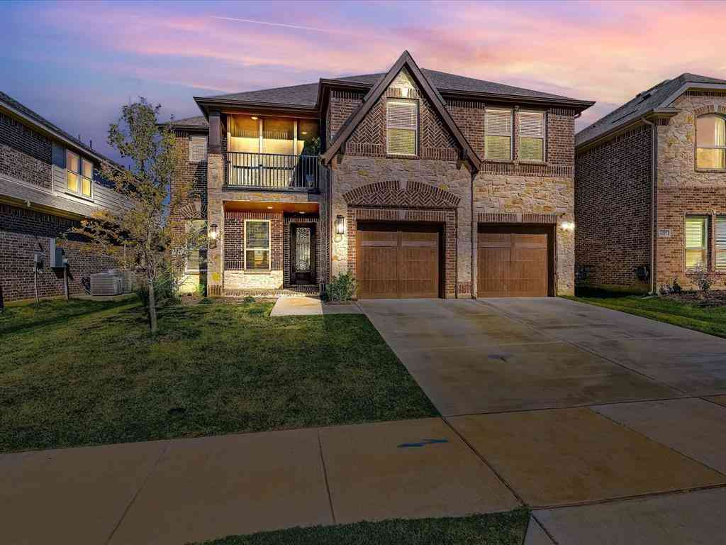 Homes For Sale - 6221 Muller Creek Drive<br/> Celina, TX 75009