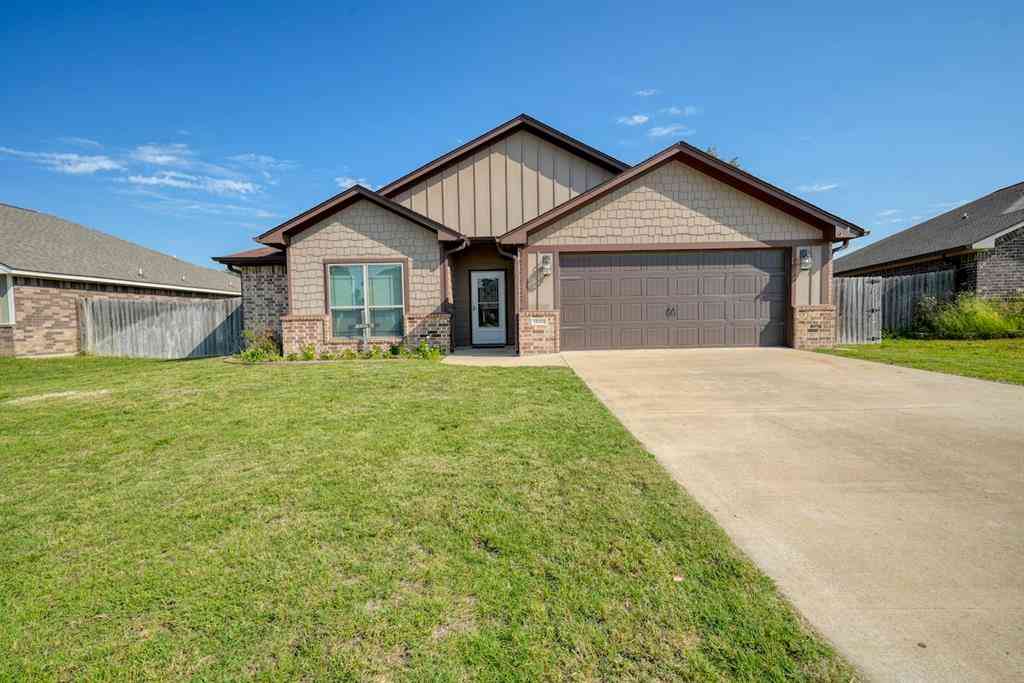 Homes For Sale - 15342 Spring Oaks Drive<br/> Smith County, Lindale, TX 75771